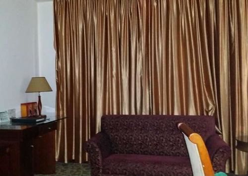ג'אוצ'ינג Shanshui Fashion Hotel Paifang Park מראה חיצוני תמונה