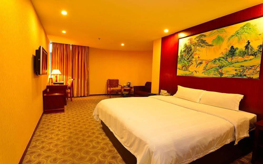 ג'אוצ'ינג Shanshui Fashion Hotel Paifang Park מראה חיצוני תמונה